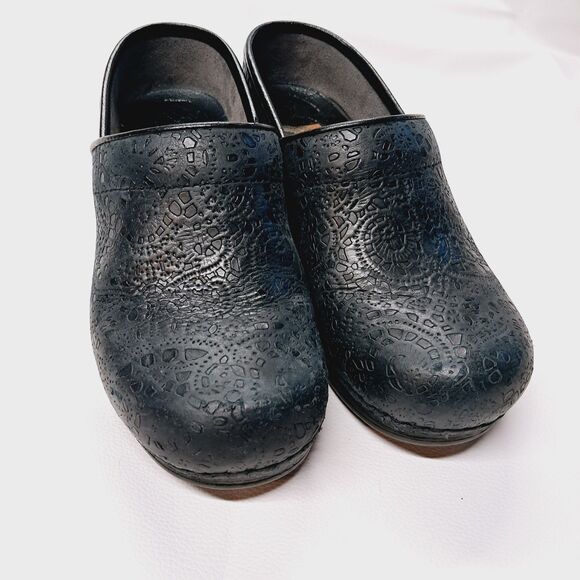 Dansko XP Clogs Professional Nurse Black Embossed Leather EU 37 / Women’s Size 6 - Picture 3 of 9